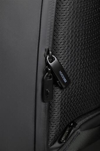 Bobby Edge Anti-Theft Backpack - Black - Image 10